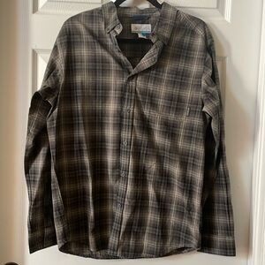 Columbia plaid long sleeve button down, men’s medium rn 69724
